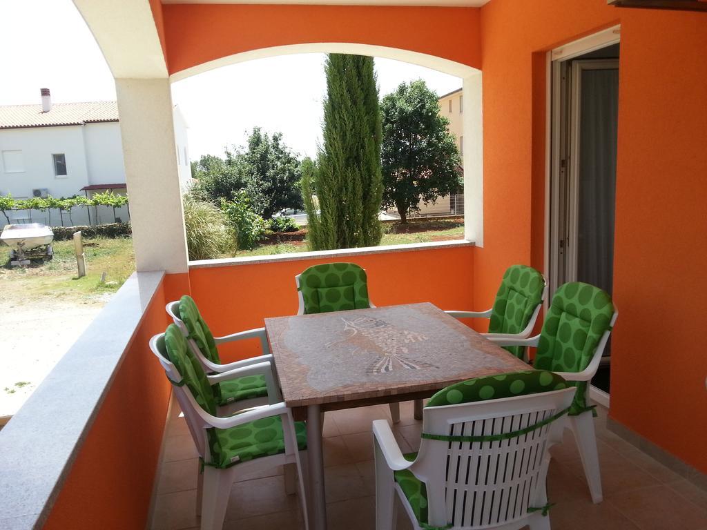 Bluegum Apartments Ližnjan Pokoj fotografie